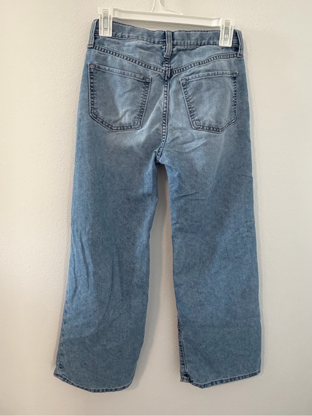 Light Wash Wide-Leg Girl’s Jeans - Picture 3 of 4